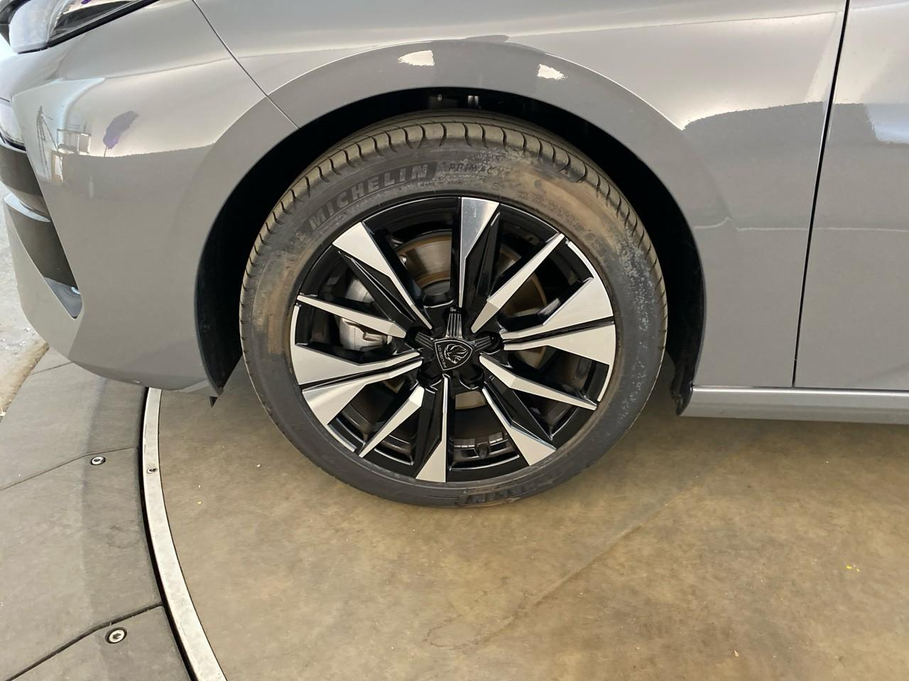 Peugeot 308 sw bluehdi 130ch s&s eat8 allure — photo 11