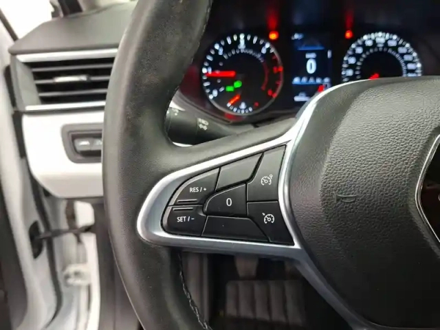 Renault Clio blue dci 100 — photo 30