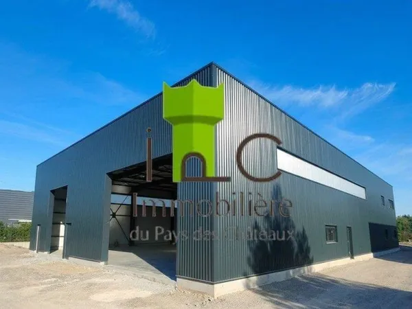 Local d'activité 820 m²