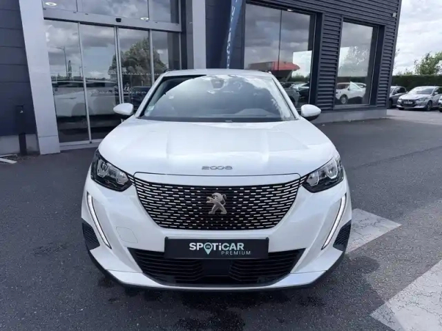 Peugeot 2008 electrique 136 ch — photo 2