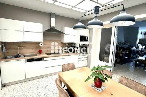 Maison 3 pièces 125 m²