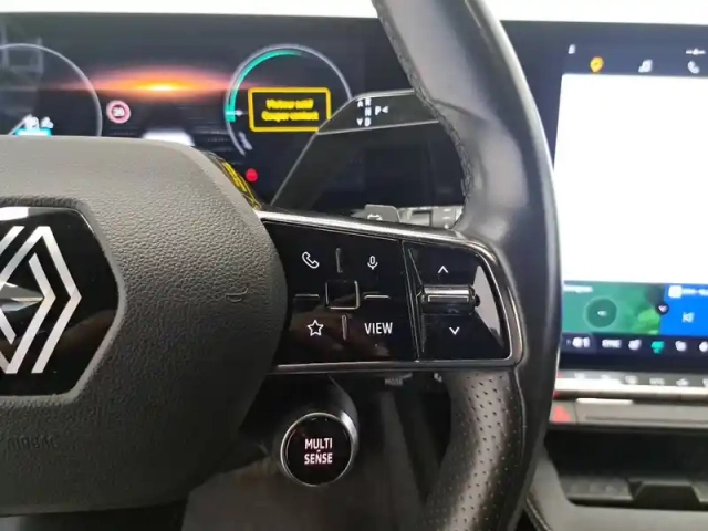 Renault Megane e-tech ev60 220 ch super charge — photo 2