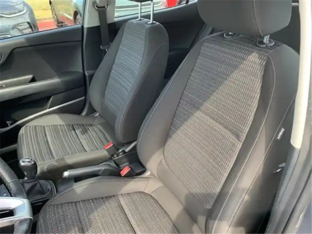 Kia Stonic 1.0 t-gdi 100 ch bvm6 — photo 12