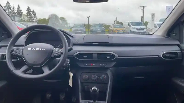 Dacia Sandero eco-g 100 — photo 18