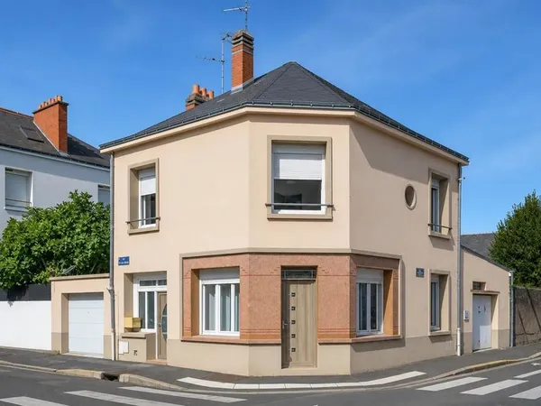 Maison de 6 pièces de 115 m² située à Tours