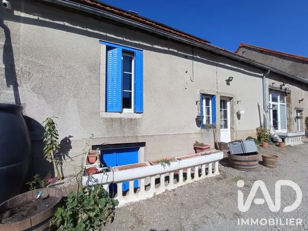 Maison 9 pièces 225 m²