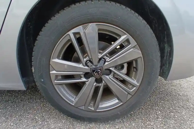 Peugeot 308 puretech 130ch s&amp;s bvm6 — photo 12