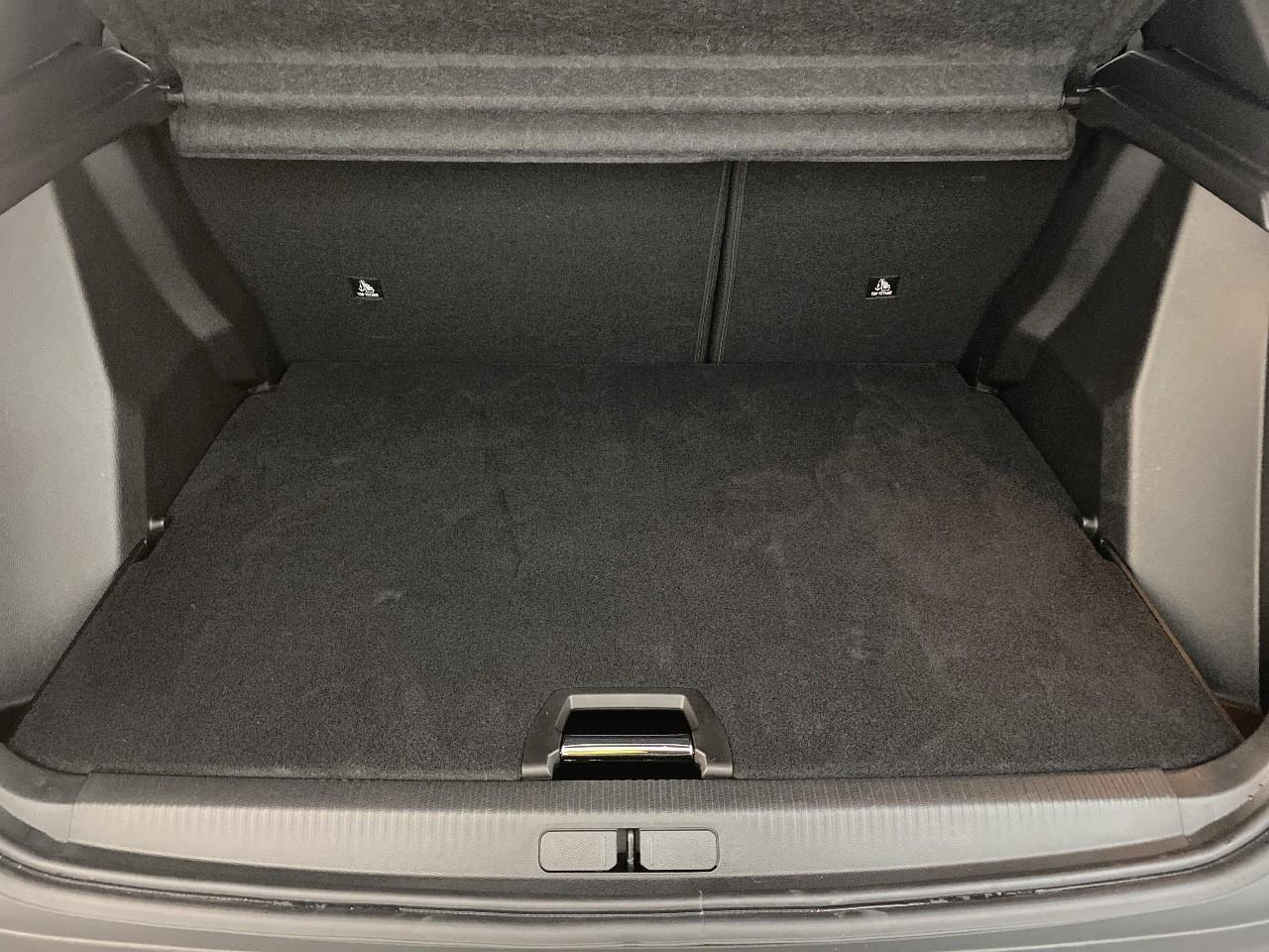 Peugeot 2008 hybrid 145 ch e-dcs6 allure — photo 6