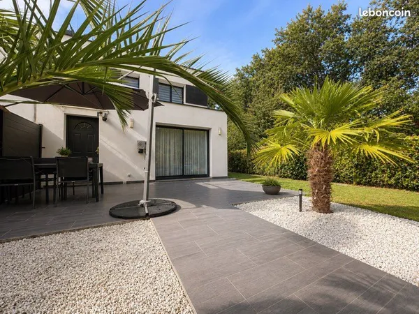 Maison sans vis à vis - 130 m² - proche gare et commerces