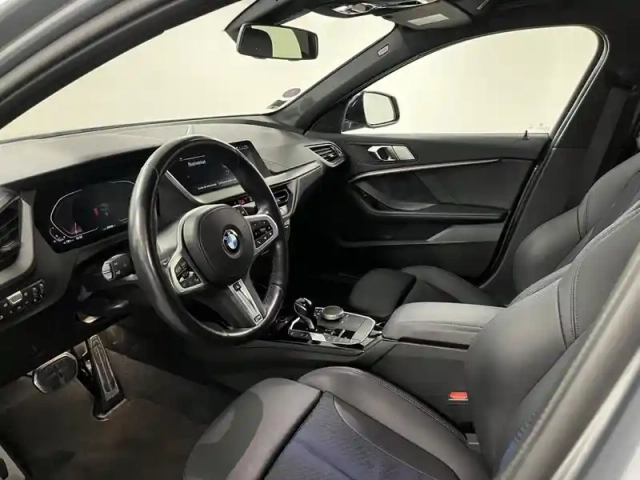 Bmw Serie 1 série 1 118ia 136ch m sport dkg7 — photo 5