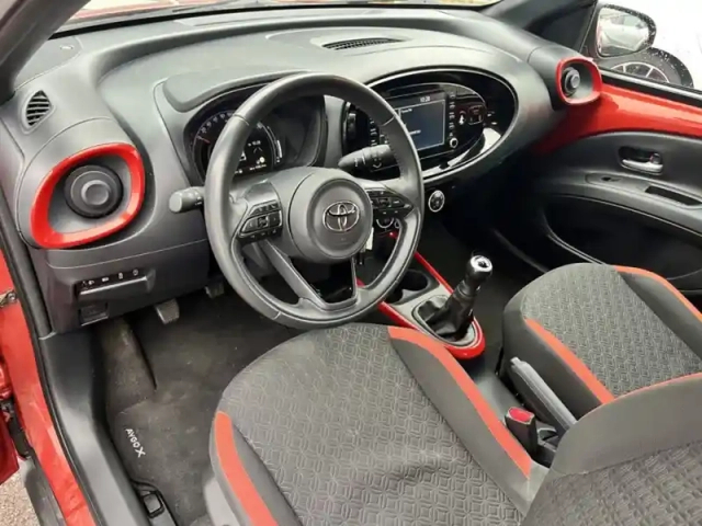 Toyota Aygo 1.0 vvt-i 72 design — photo 18