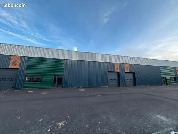 Local d'activité 431 m²
