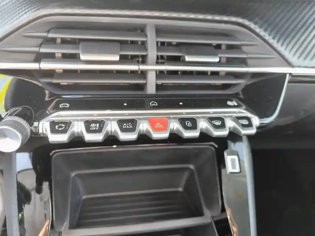 Peugeot 208 hybrid 110 ch e-dcs6 — photo 15