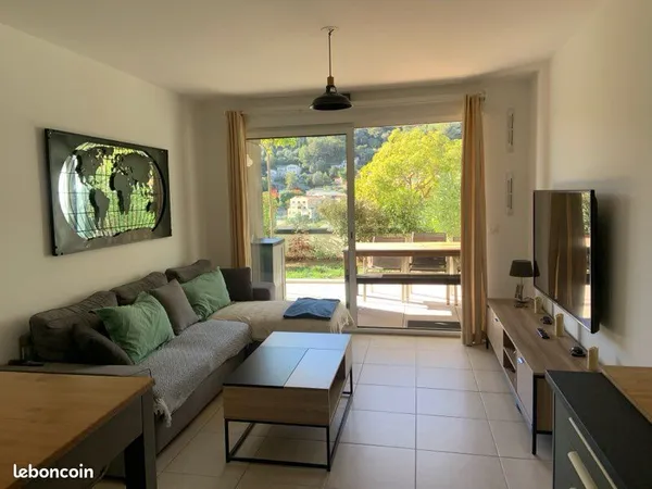 Appartement meublé 2 pièces avec terrasse et jardin