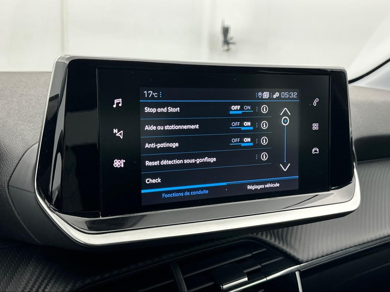 Peugeot 208 puretech 100 s&s bvm6 allure — photo 25