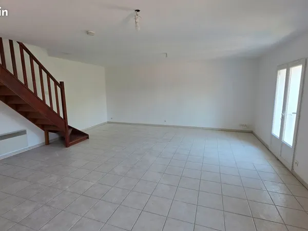 Grand T4 en duplex de 92 m² refait à neuf