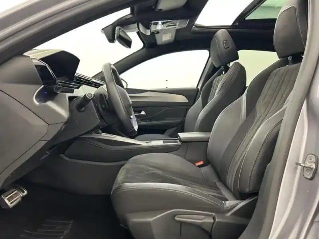 Peugeot 308 phev 180ch gt e-eat8 + toit ouvrant — photo 9