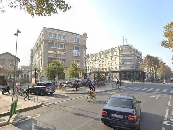 Boutique 2 pièces 167 m²