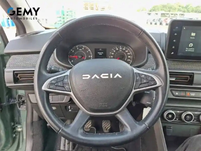 Dacia Sandero eco-g 100 — photo 14