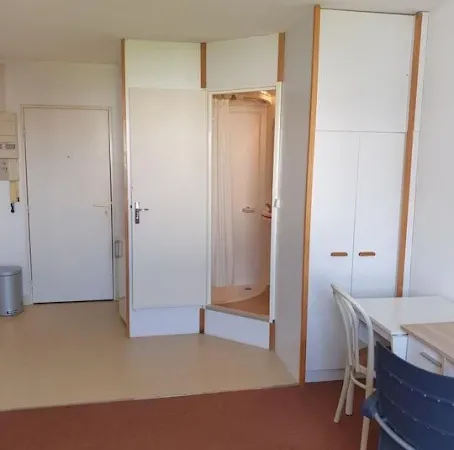 Studio 1 pièce 19 m²