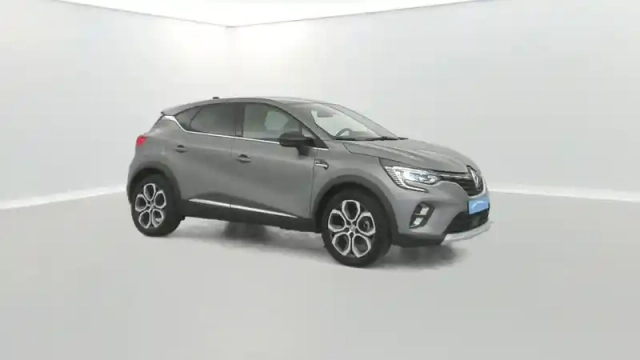 Renault Captur e-tech plug-in 160 21 intens 5p — photo 7