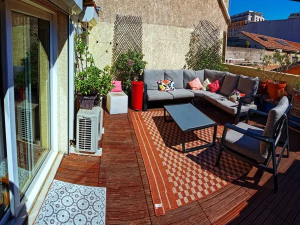LOCATION APPARTEMENT T3 65M² ROUET DUPLEX + TOIT TERRASSE 20M²+BOX VOITURE