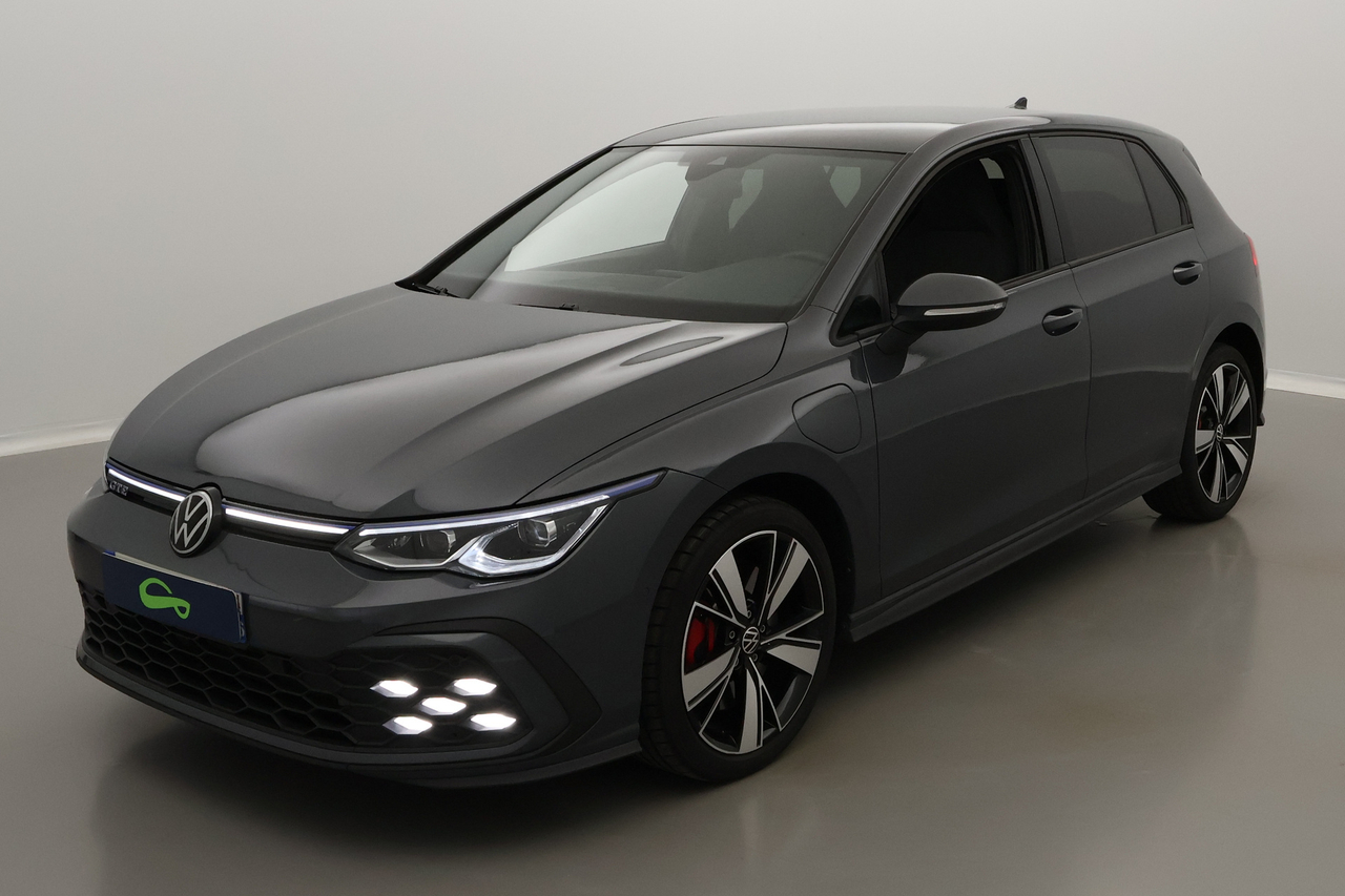 Volkswagen Golf 8 — photo 1