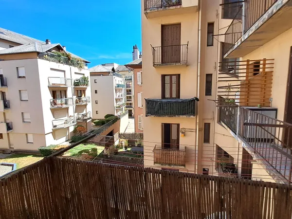 Chambery - T2 Secteur Poste