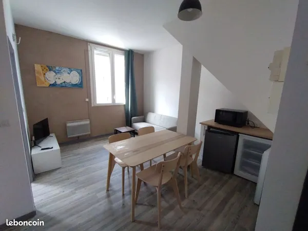 Meublé, 2 chambres, hypercentre ville
