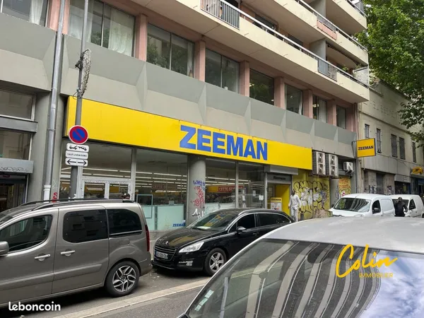 Local 608 m² Marseille