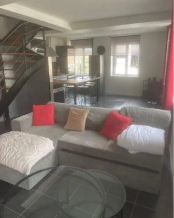 À LOUER - Appartement de charme à Lorette - 1er étage 800 / mois