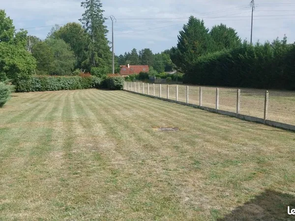 Terrain constructible 1100 M2