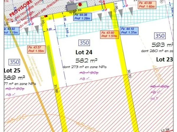 Terrain 582 m²