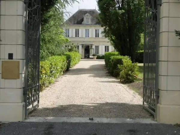 Saint-Loubes, Propriété et Maison d'hôtes au coeur de la campagne bordelaise