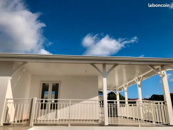 LOCATION Villa T3