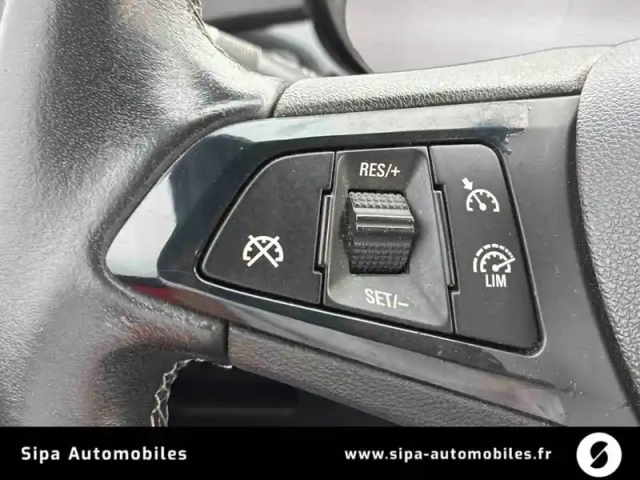 Opel Corsa 1.4 turbo 100 ch — photo 23