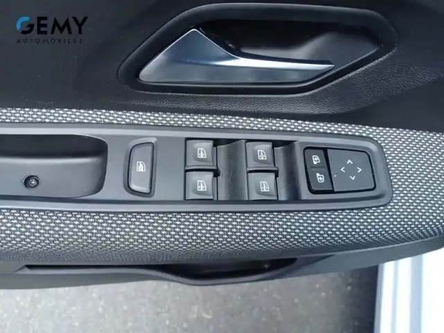 Dacia Sandero eco-g 100 — photo 12