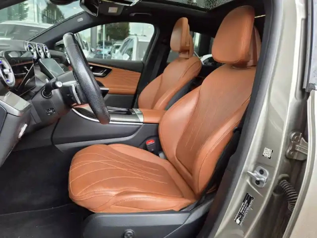 Mercedes Glc coupe 300 e 9g-tronic 4matic — photo 18