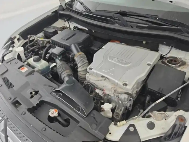 Mitsubishi Outlander phev twin motor intense 4wd + attelage — photo 11