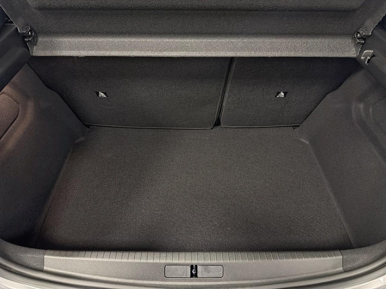 Peugeot 208 hybrid 110 e-dcs6 allure — photo 6