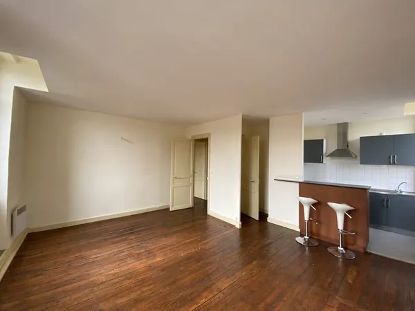 LOCATION APPARTEMENT T3 CENTRE VILLE CARCASSONNE