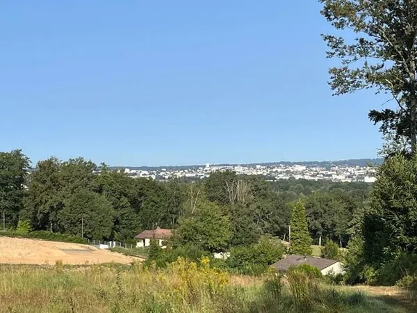 Terrain 1025 m²