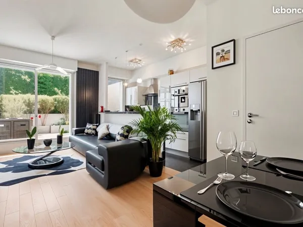 Appartement T2 à Neuilly avec jardin et vue en rez-de-chaussée