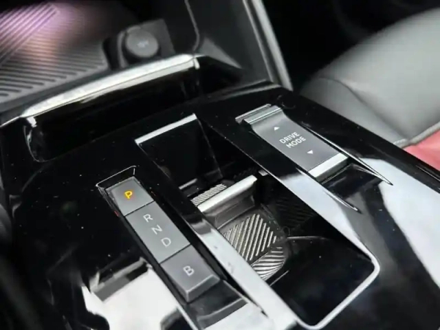 Citroën C4 moteur électrique 136ch (100 kw) shine pack automatique — photo 9