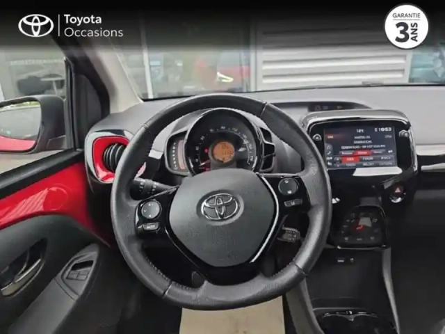 Toyota Aygo 1.0 vvt-i 72ch x-clusiv zen série 5p my21 — photo 9