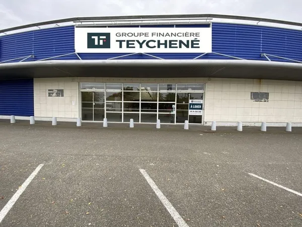 Local commercial 1203 m²