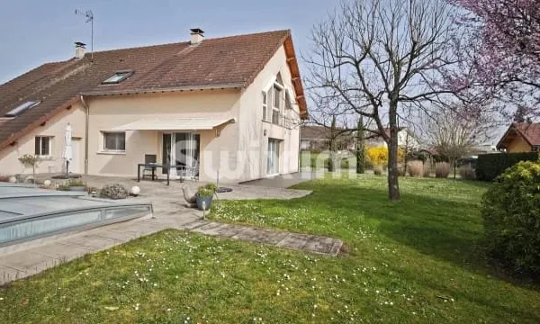 Maison 7 pièces 190 m²