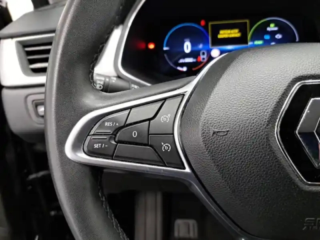 Renault Captur e-tech plug-in 160 — photo 43