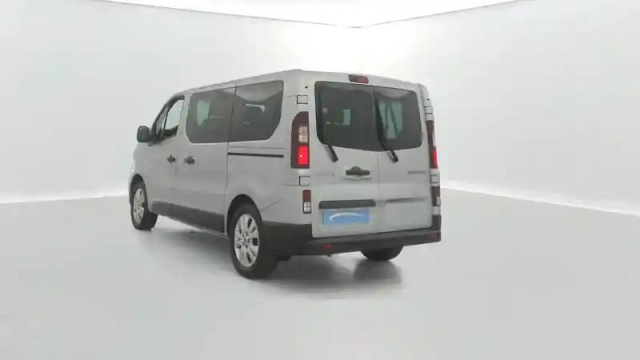 Renault Trafic l1 dci 150 energy s&amp;s — photo 17
