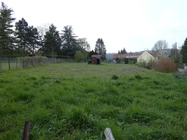 Terrain 831 m²